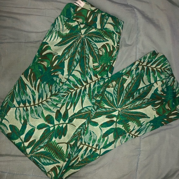Urban Outfitters Pants - Plant print pants